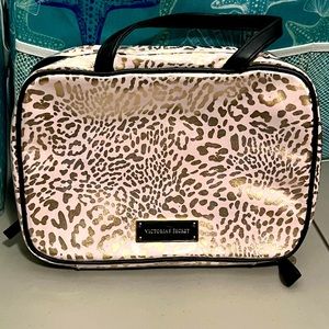 New Victoria’s Secret Handbag Travel Cosmetic Case.  NWOT. Never been used.